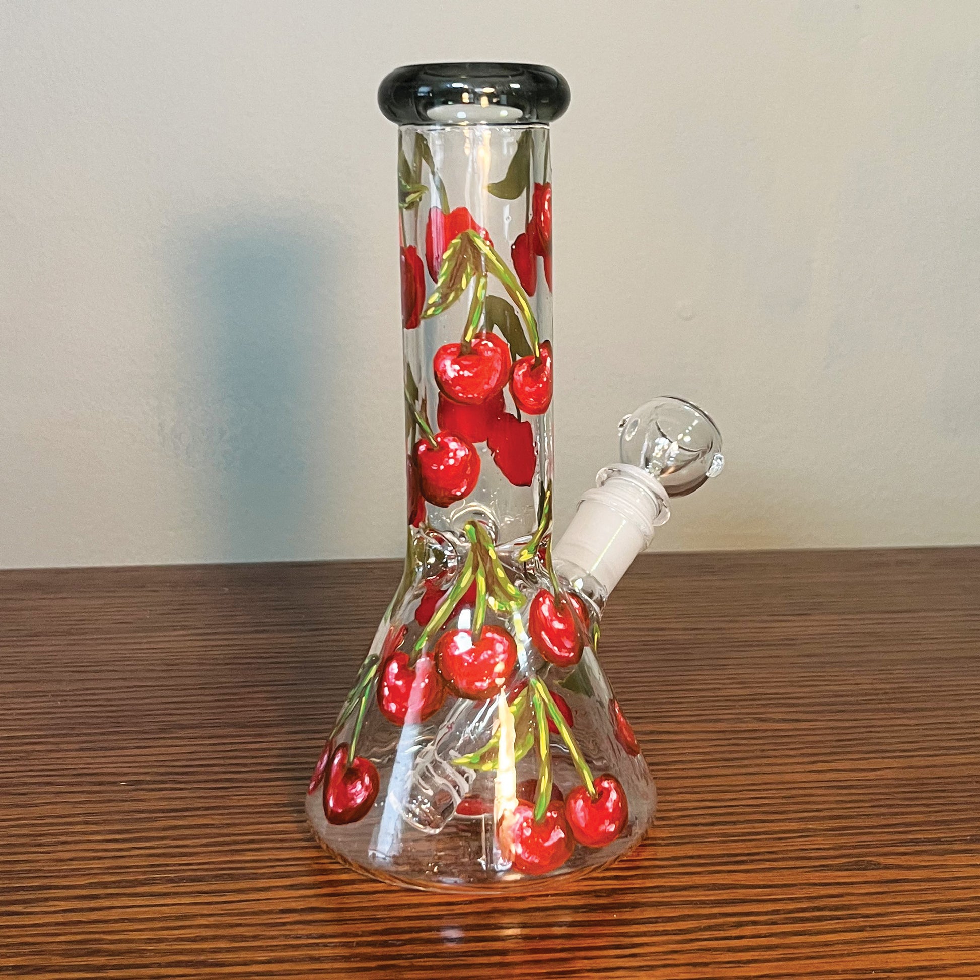 Same bong as before but the side angle