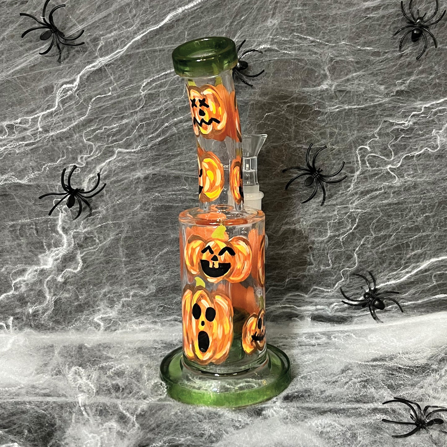 Halloween Jack o Lantern Bong